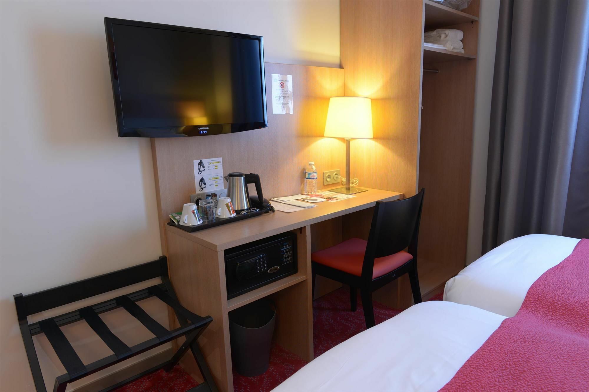 Hotel Ibis Styles Montargis Arboria Pannes  Екстериор снимка